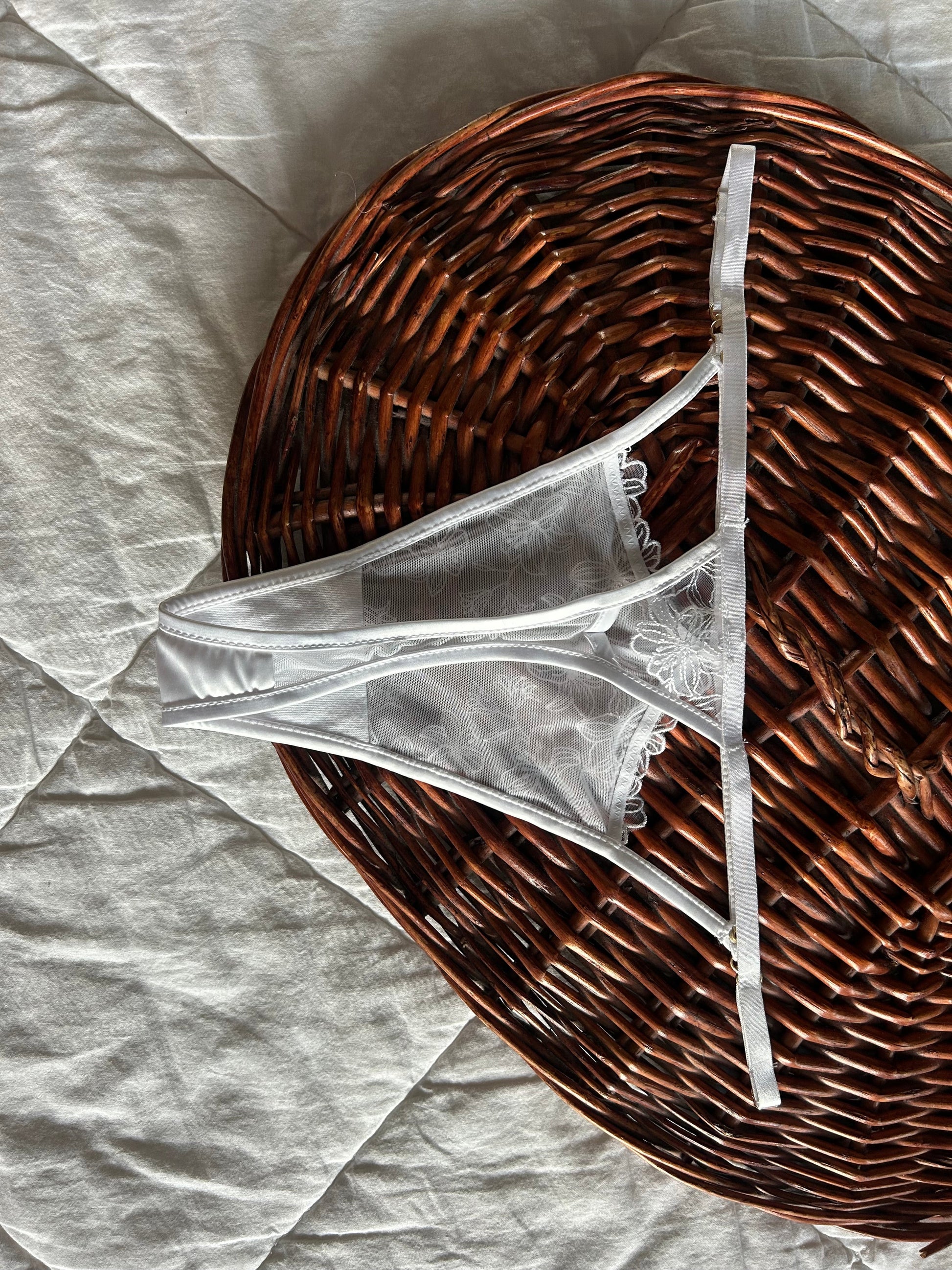 Sexy thongs Луксозна прашка ”White Mamba”