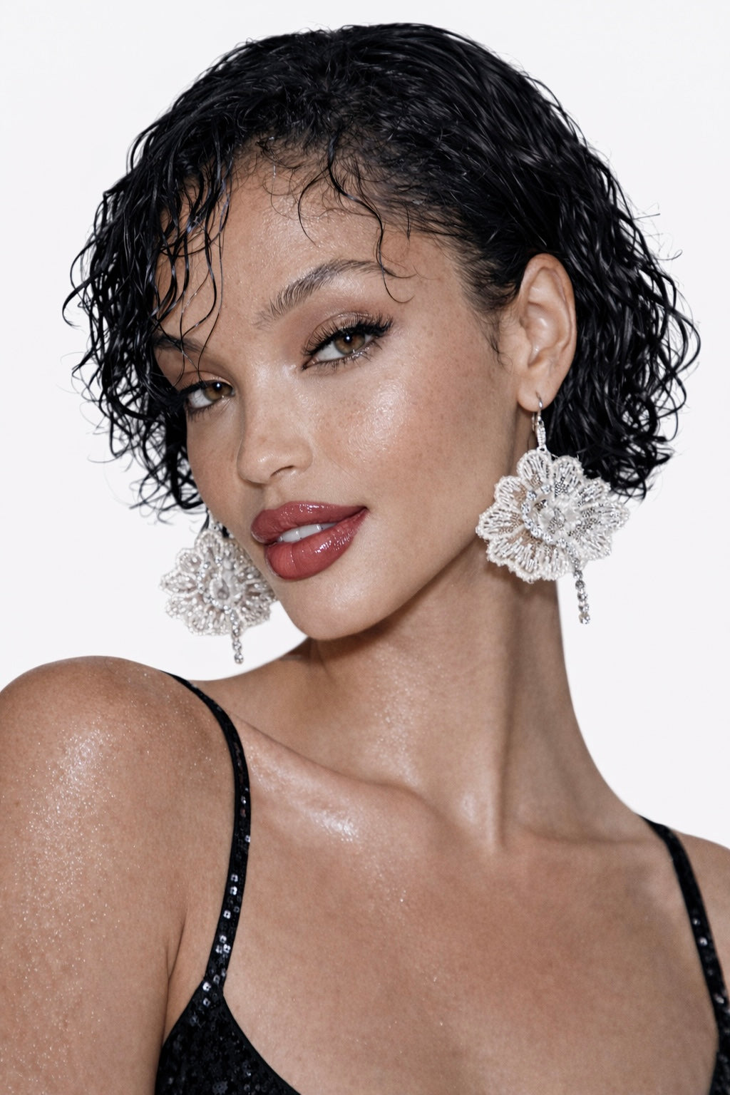 Дизайнерски обеци “FLOWER LOVE”