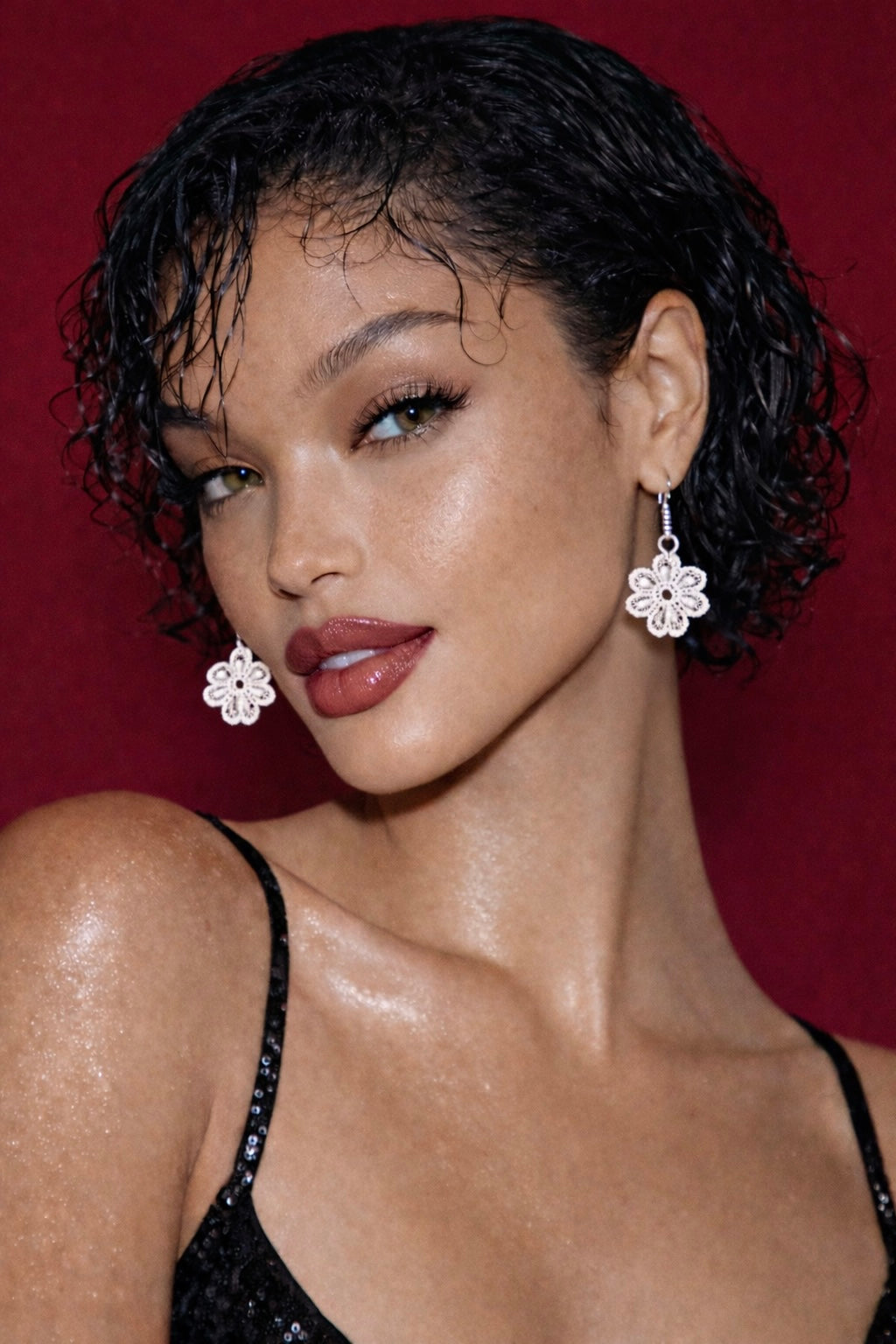 дантелени обеци