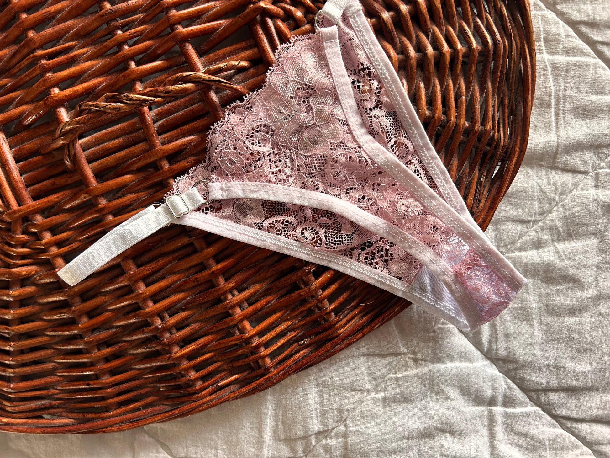 Луксозен сет от две части ”Liar” Lingerie