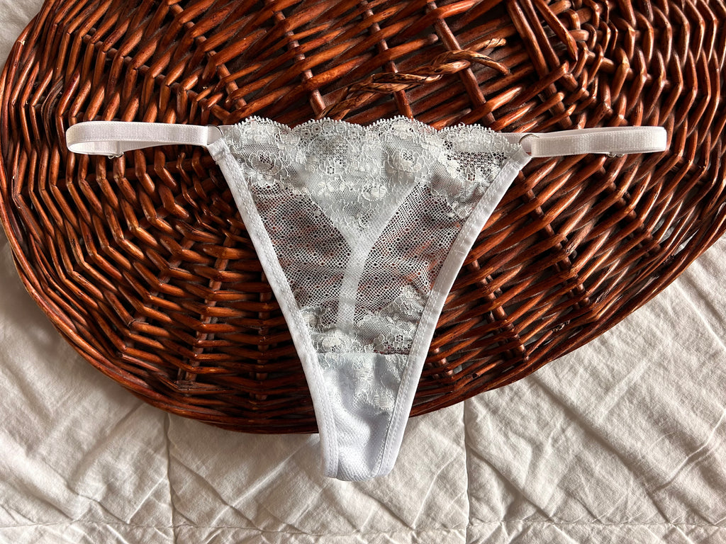 Луксозна прашка с “White Blue”