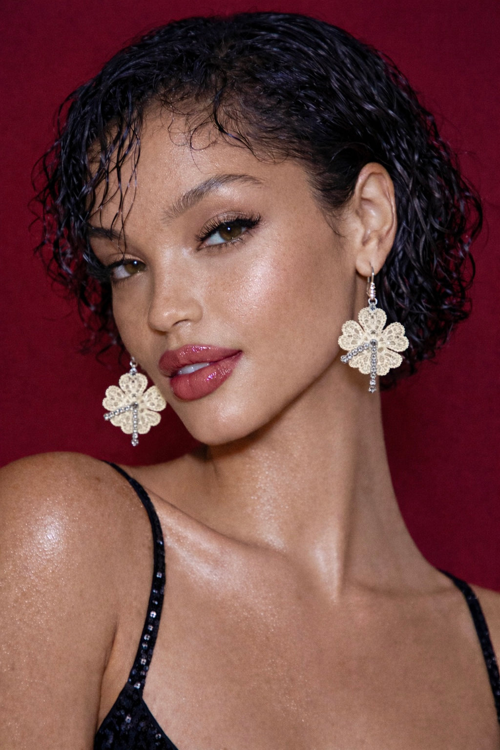 дантелени бижута