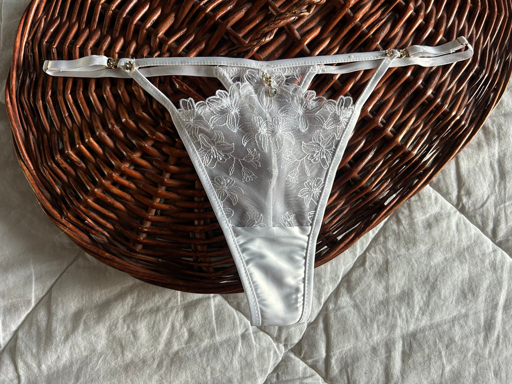 Sexy thongs Луксозна прашка ”White Mamba”