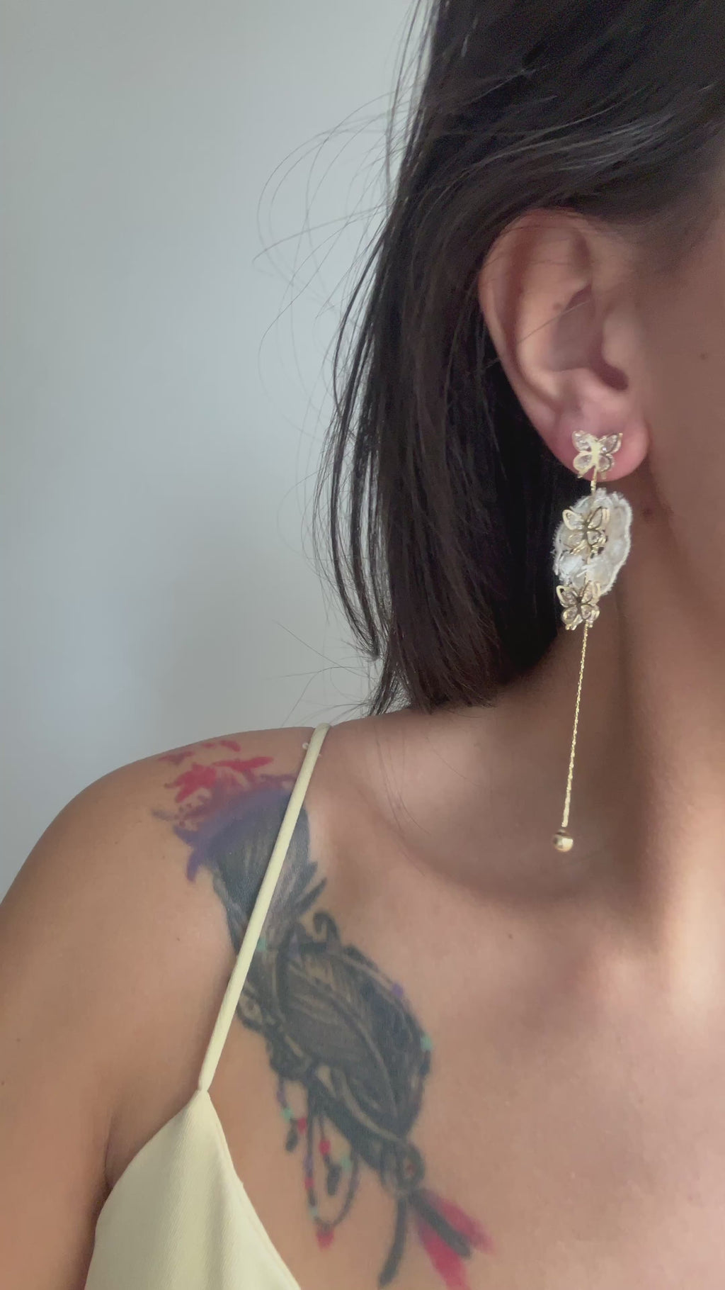 Дантелени обеци “BUTTERFLY EFFECT”